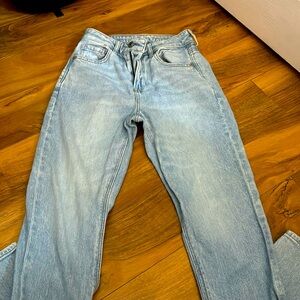 American eagle size 00 mom jeans!